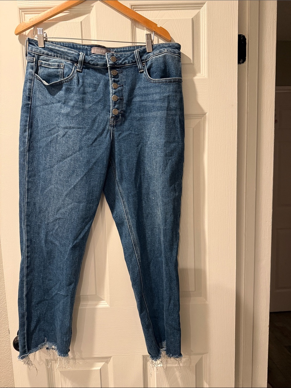 Just USA Women's Cropped Button-Fly Jeans in Medium Blue